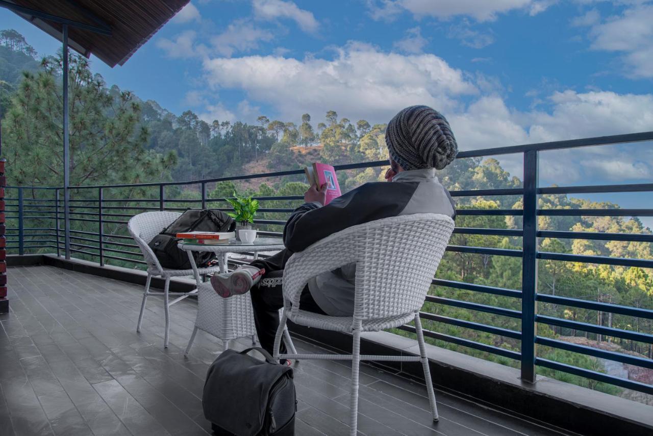 Hillcrest Heights Bed & Breakfast Kasauli Luaran gambar